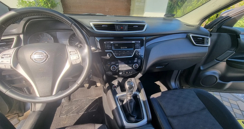 Nissan Qashqai cena 48900 przebieg: 152000, rok produkcji 2014 z Osiek małe 154